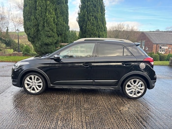 Used Hyundai i20 2016 for sale - 76832222: Photo