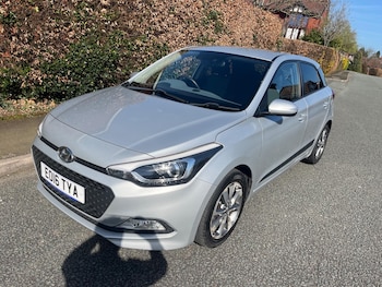 Used Hyundai i20 2016 for sale - 77882265: Photo