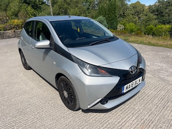 Used Toyota AYGO 2018 for sale - 79471544: Photo