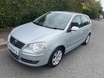 Used Volkswagen Polo 2010 for sale - 75552310: Photo