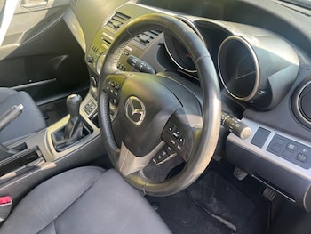 Used Mazda Mazda3 2011 for sale - 78334444: Photo