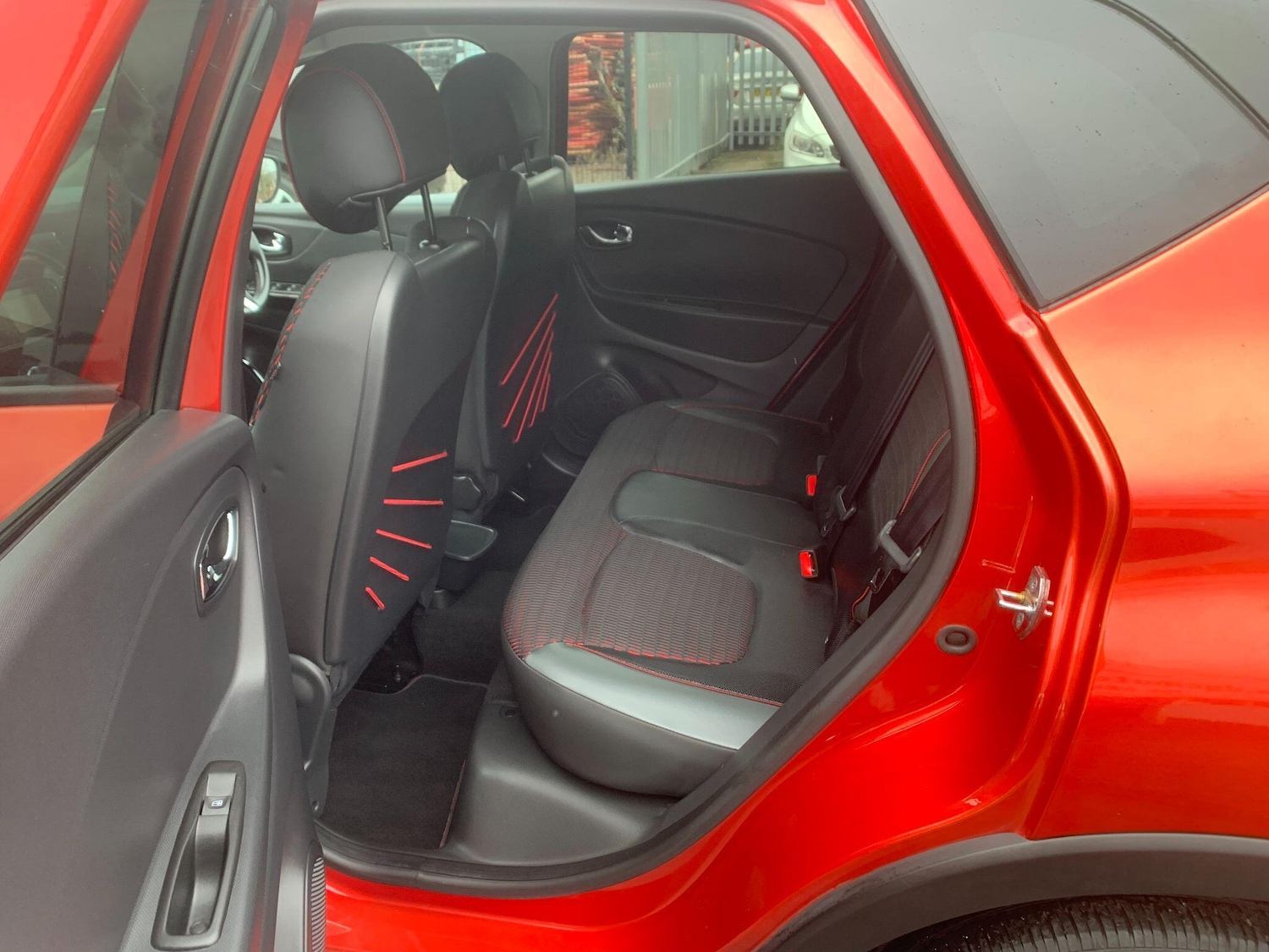 Used Renault Captur 2015 for sale - 78157651: Photo 18