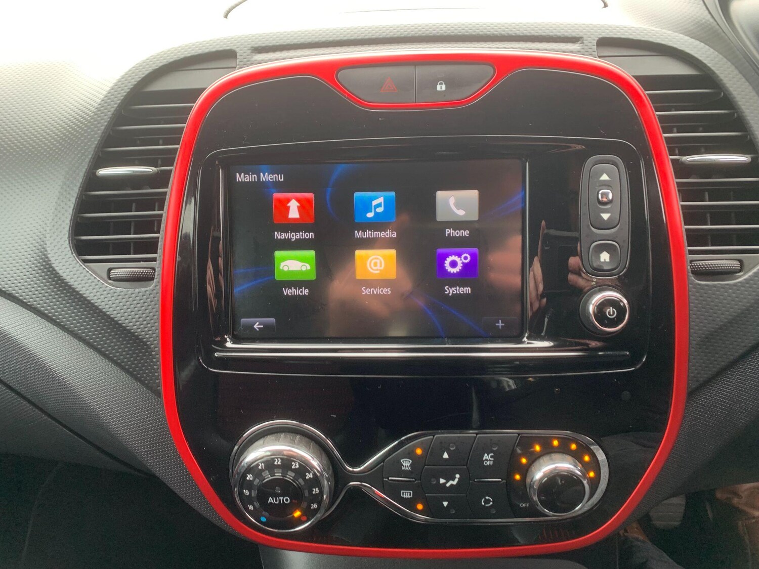 Used Renault Captur 2015 for sale - 78157651: Photo 21