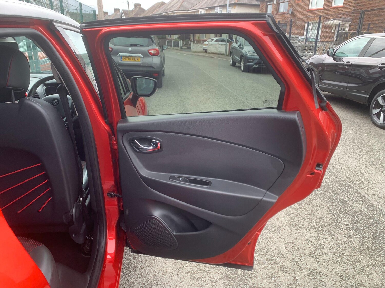 Used Renault Captur 2015 for sale - 78157651: Photo 34