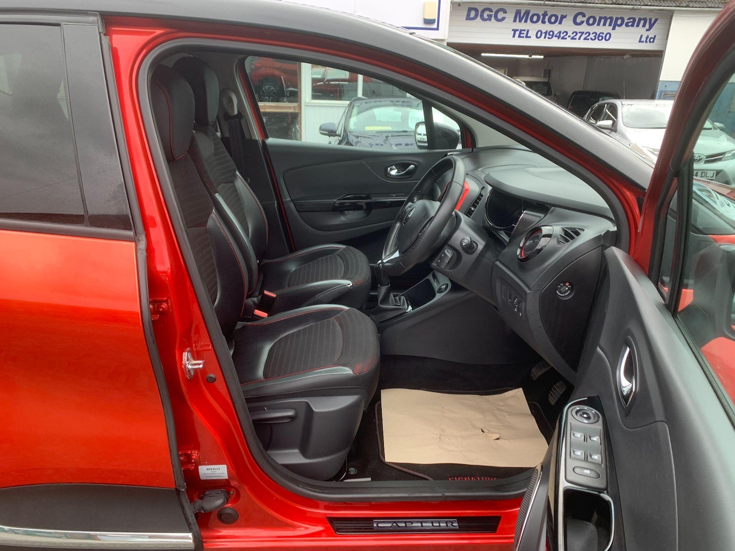 Used Renault Captur 2015 for sale - 78157651: Photo 9