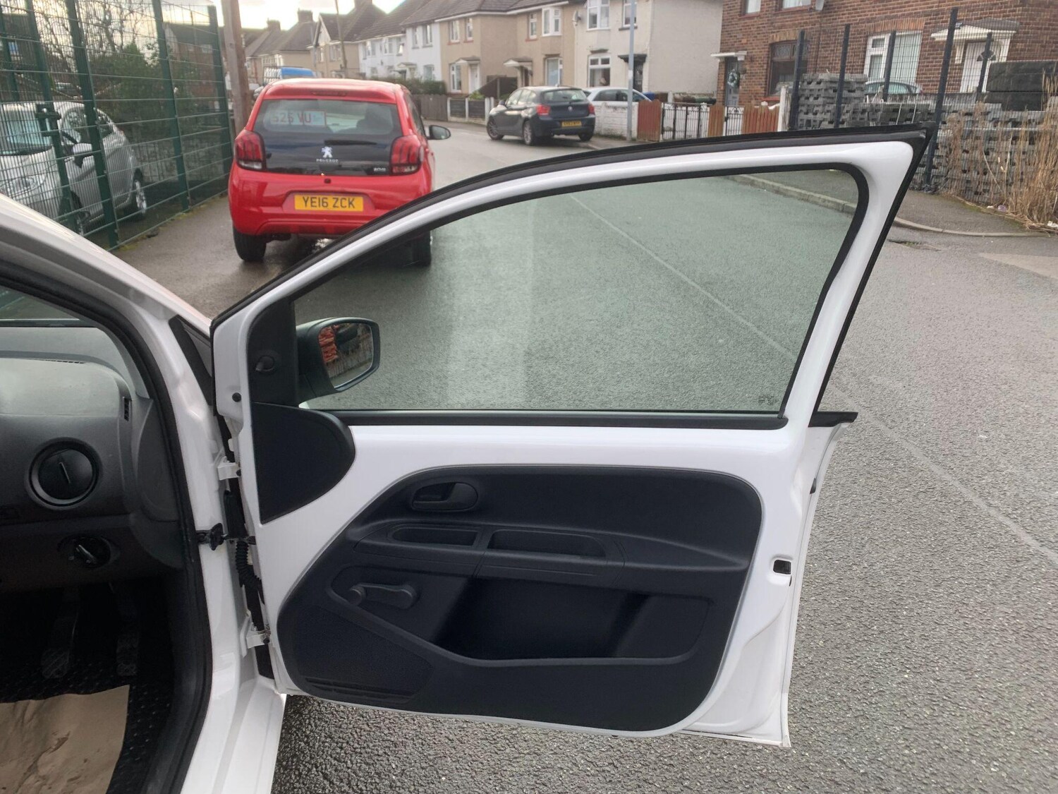 Used Volkswagen up! for sale - 77724107: Photo 19