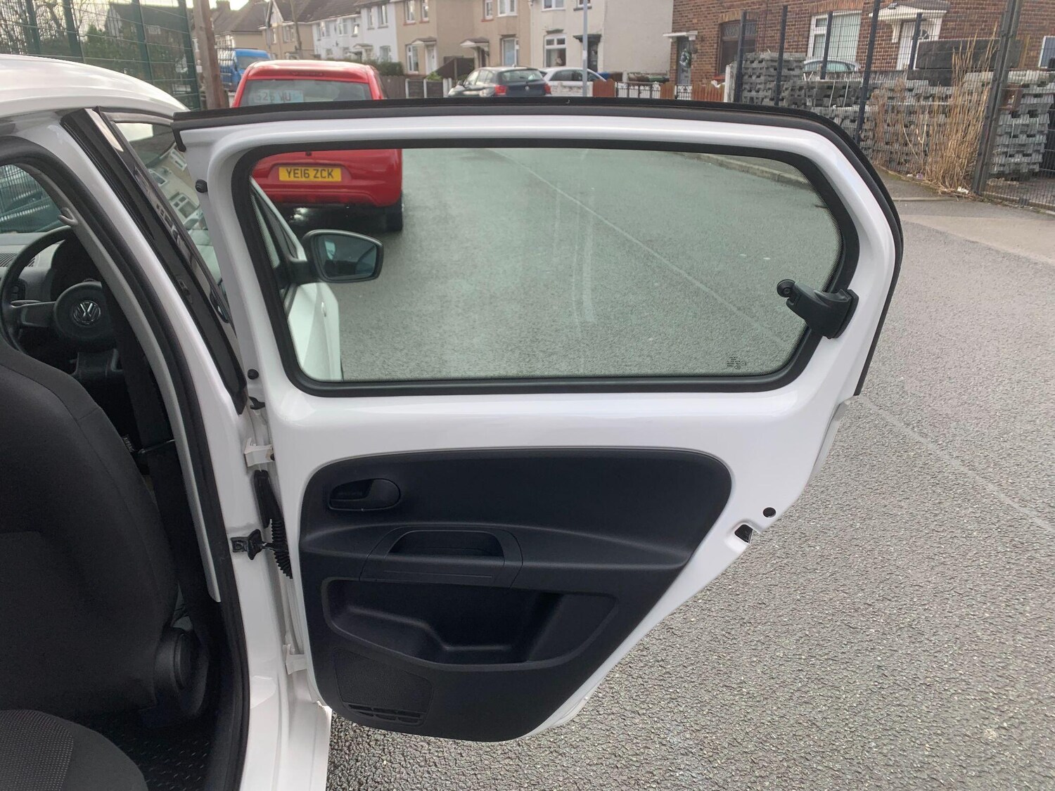 Used Volkswagen up! for sale - 77724107: Photo 21