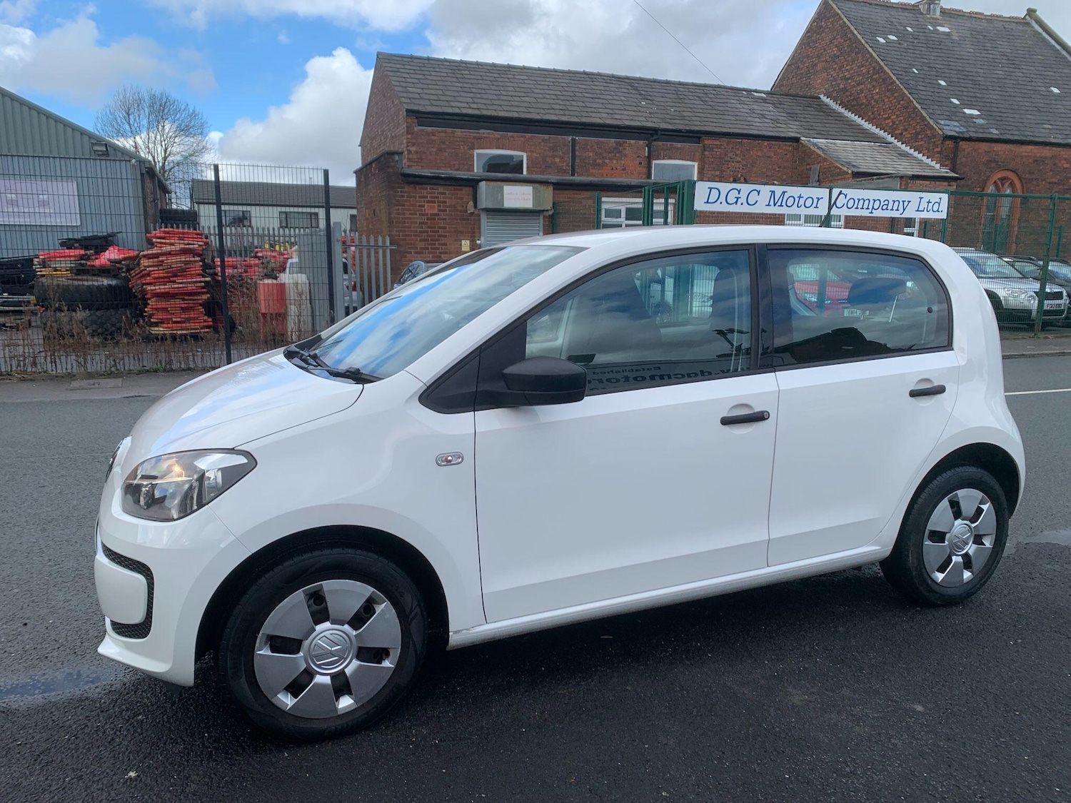 Used Volkswagen up! for sale - 77724107: Photo 6