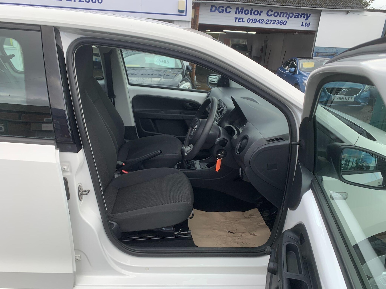 Used Volkswagen up! for sale - 77724107: Photo 8