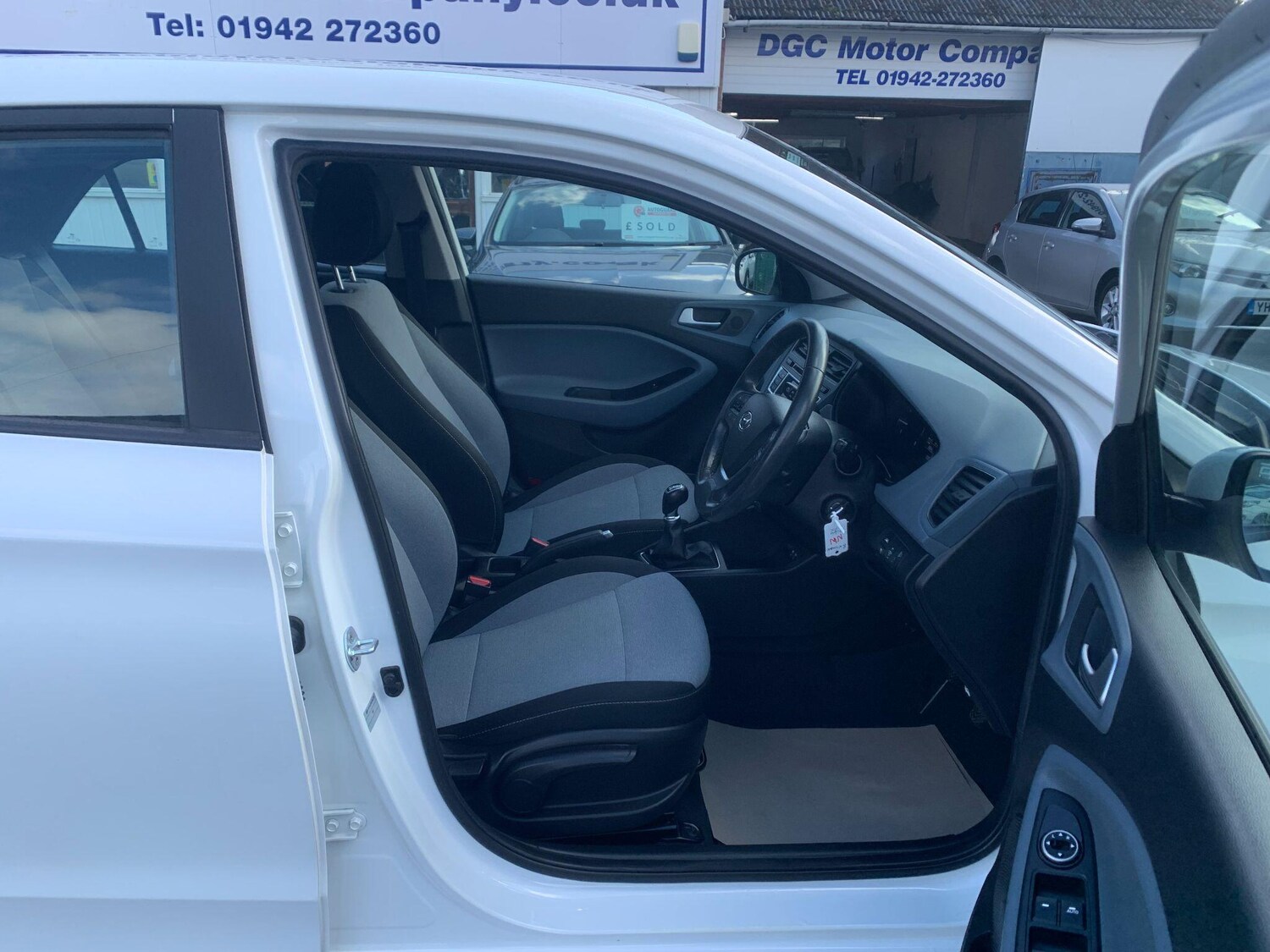 Used Hyundai i20 2016 for sale - 78047895: Photo 9