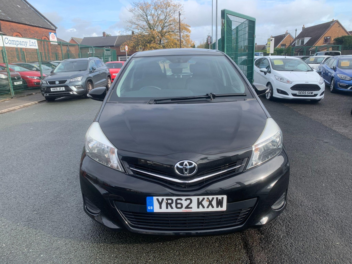 Used Toyota Yaris for sale - 77724057: Photo 2