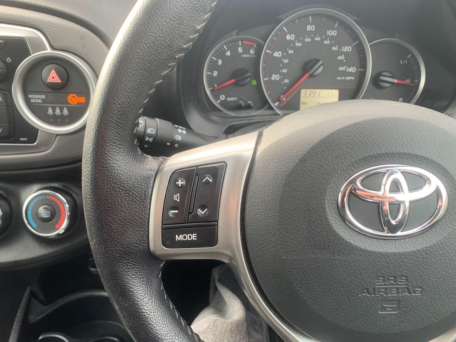 Used Toyota Yaris for sale - 77724057: Photo 21