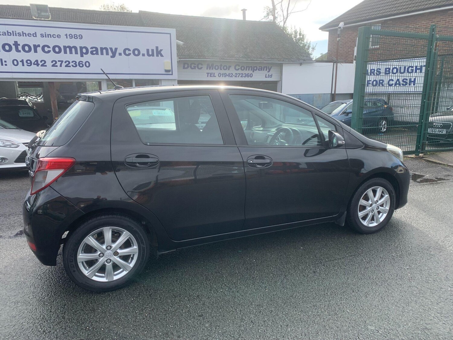 Used Toyota Yaris for sale - 77724057: Photo 6