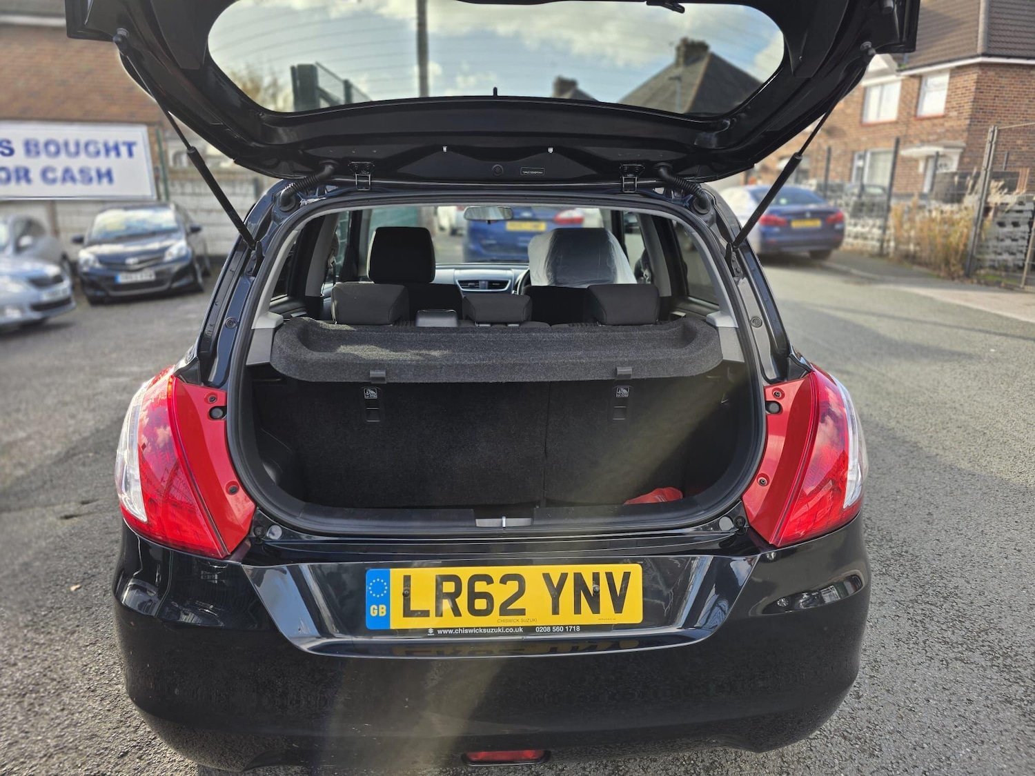 Used Suzuki Swift 2012 for sale - 77723276: Photo 14