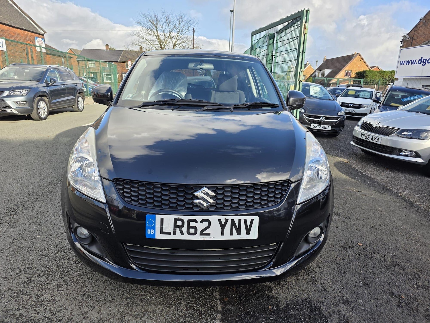 Used Suzuki Swift 2012 for sale - 77723276: Photo 2