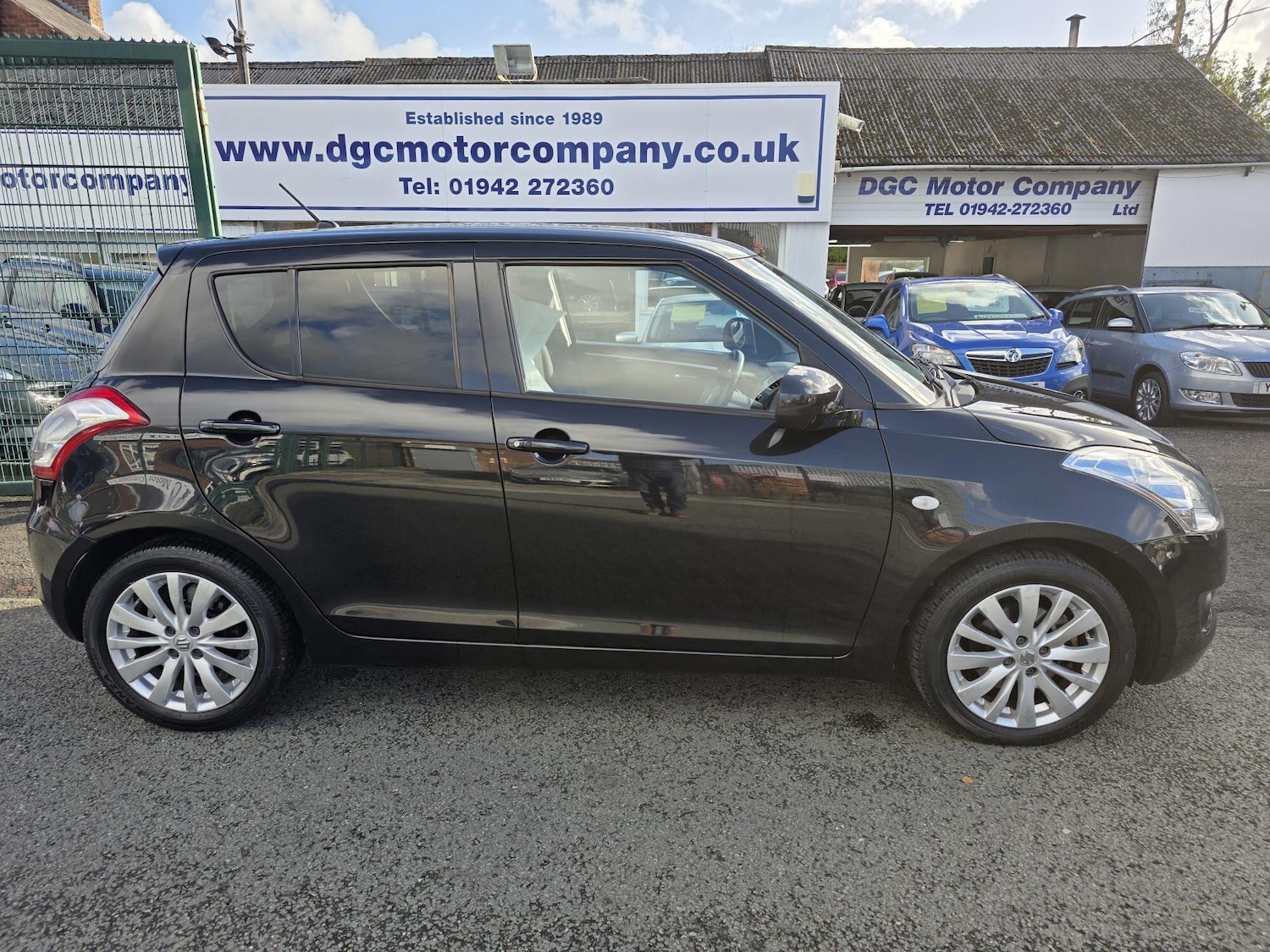 Used Suzuki Swift 2012 for sale - 77723276: Photo 4