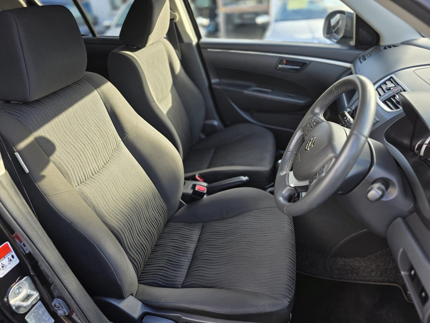 Used Suzuki Swift 2012 for sale - 77723276: Photo 7