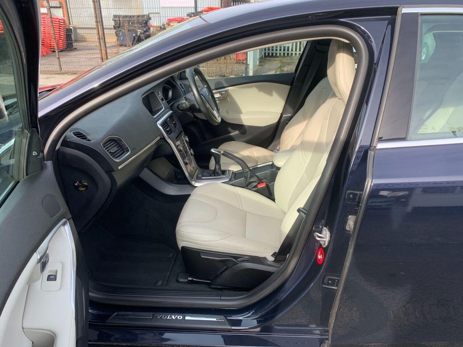 Used Volvo V40 for sale - 77723419: Photo 11