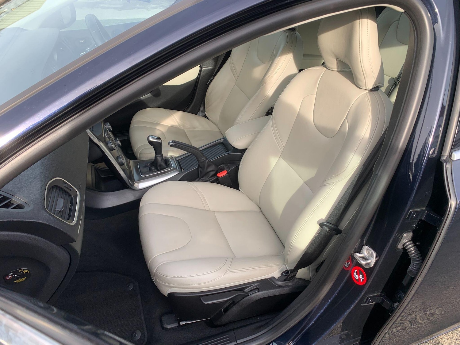 Used Volvo V40 for sale - 77723419: Photo 13