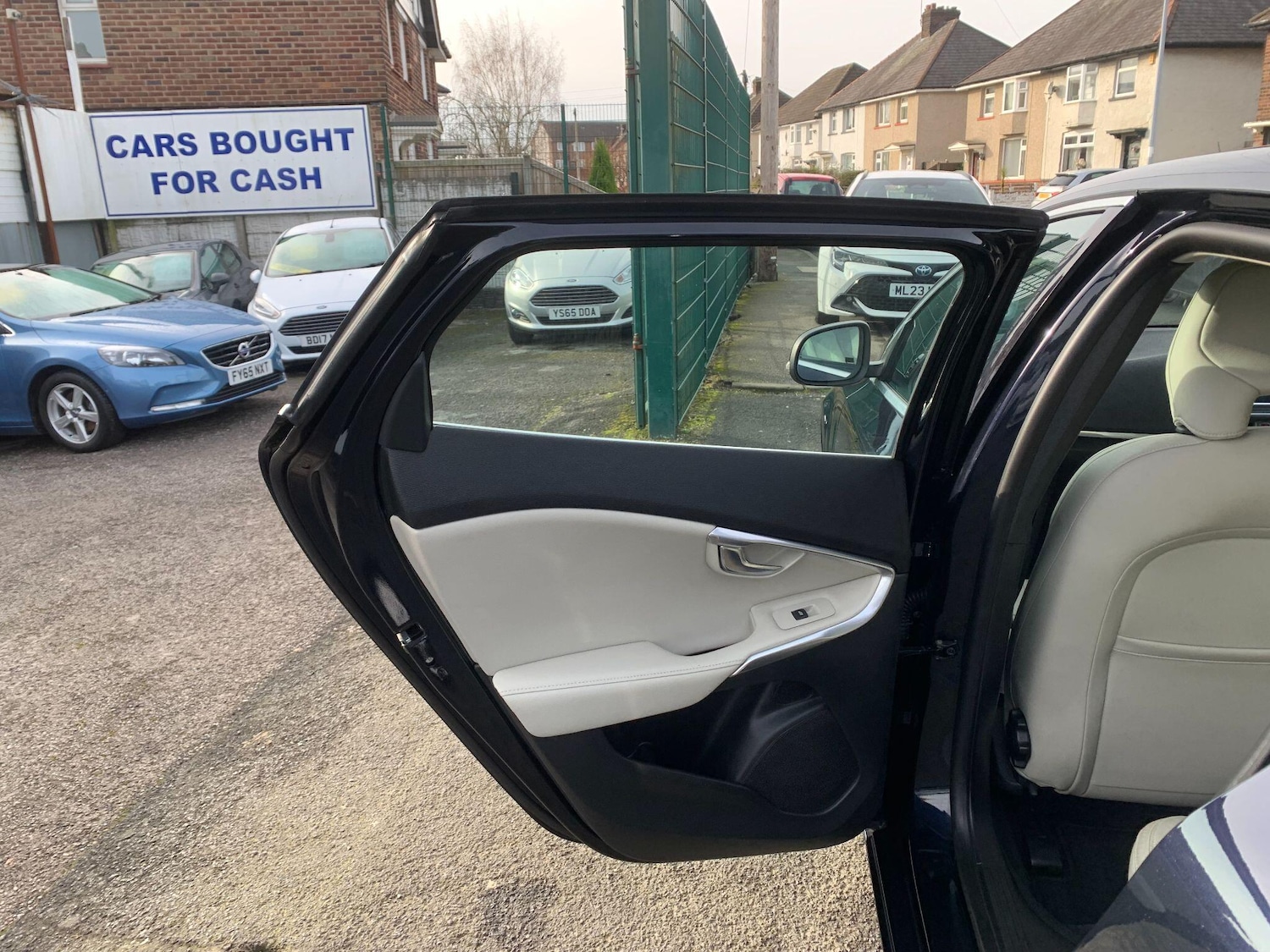 Used Volvo V40 for sale - 77723419: Photo 27