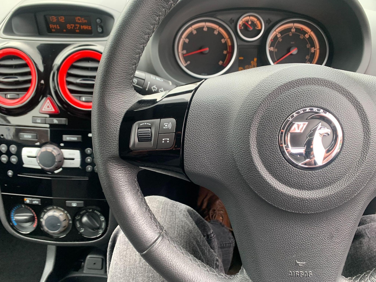 Used Vauxhall Corsa 2014 for sale - 77994110: Photo 18