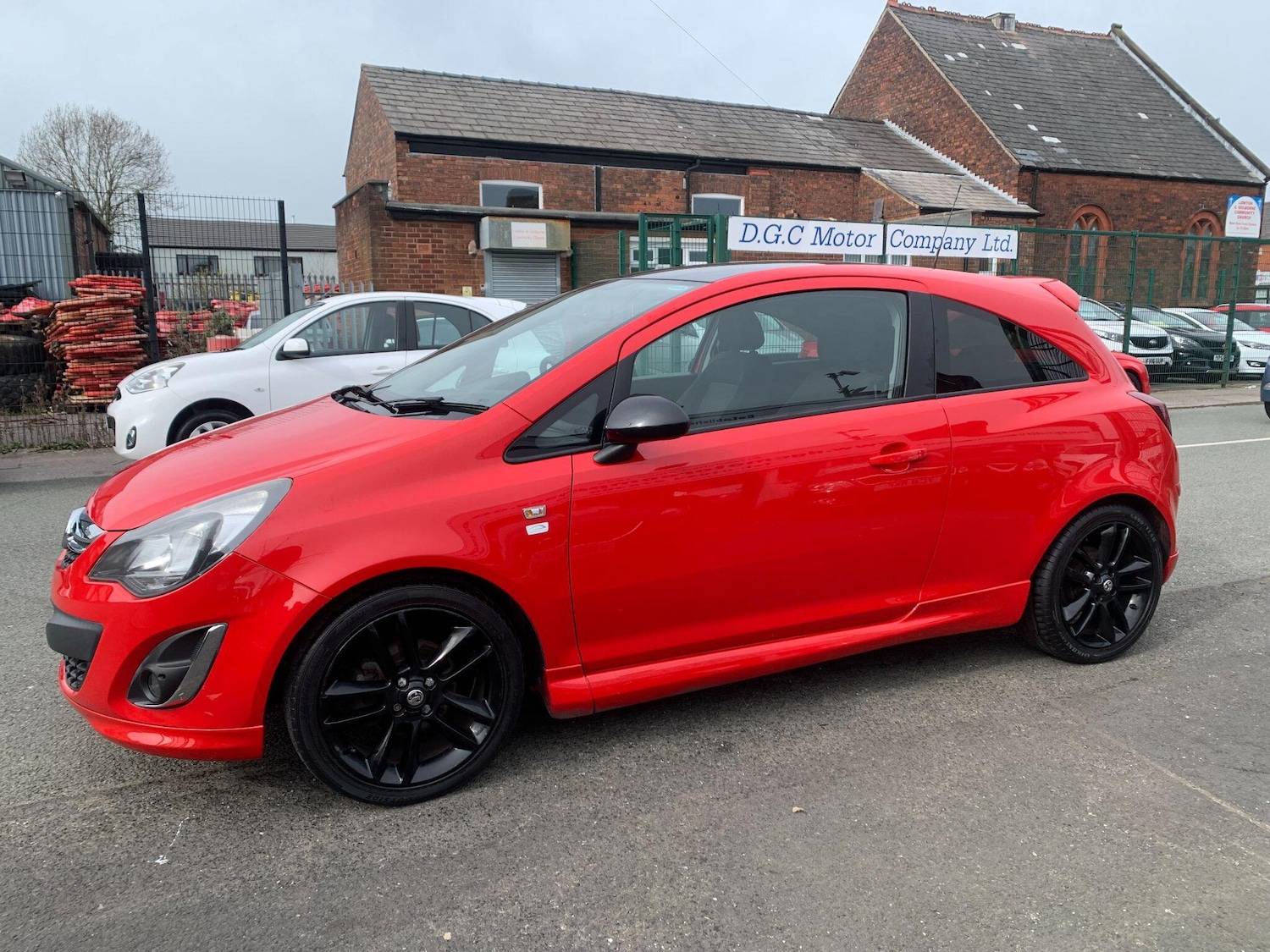 Used Vauxhall Corsa 2014 for sale - 77994110: Photo 3