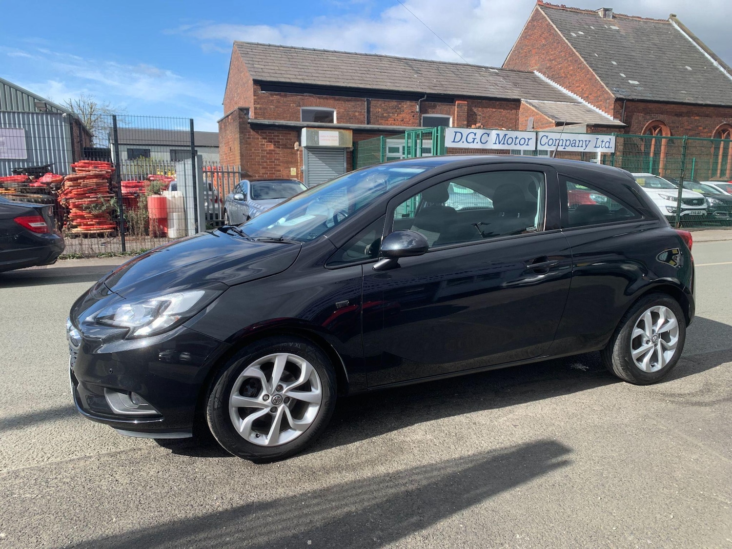 Used Vauxhall Corsa 2015 for sale - 78086212: Photo 3