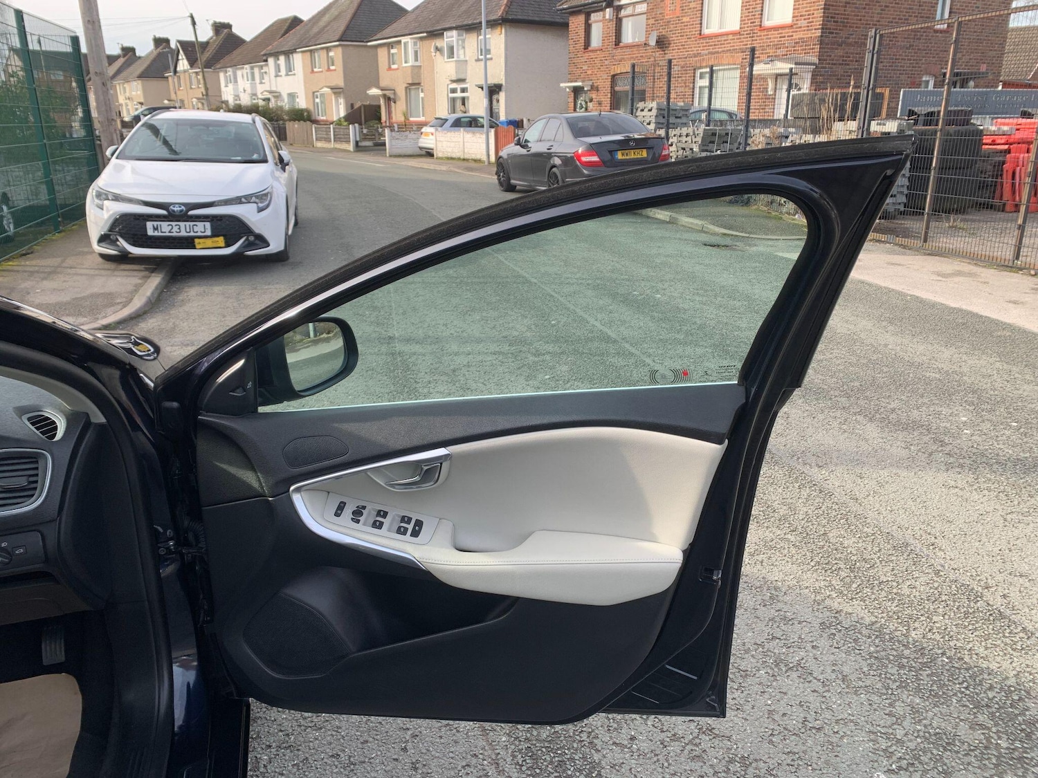 Used Volvo V40 for sale - 78115601: Photo 28