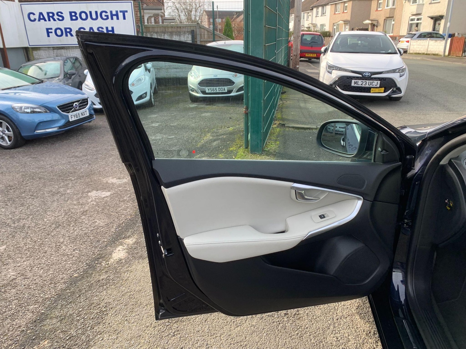 Used Volvo V40 for sale - 78115601: Photo 29