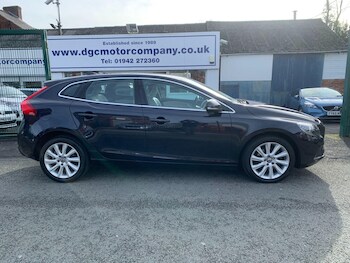 Used Volvo V40 2015 for sale - 78115601: Photo