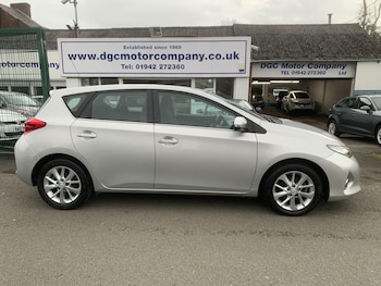 Used Toyota Auris 2014 for sale - 77738507: Photo