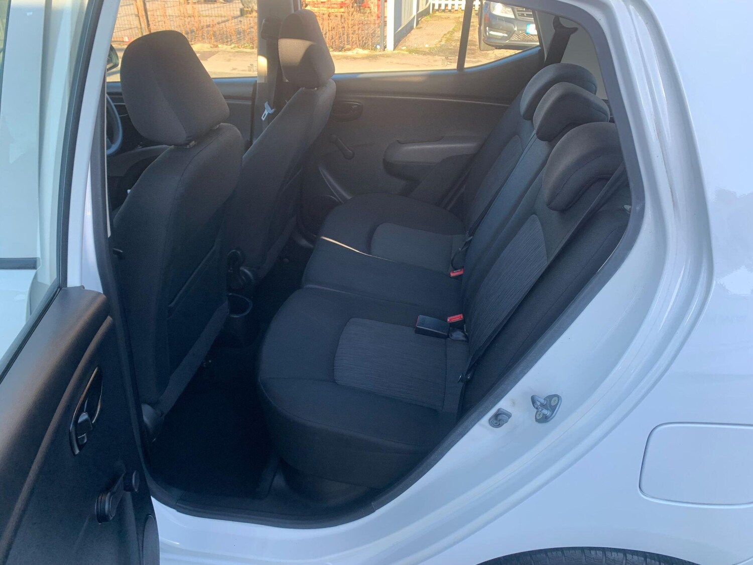 Used Hyundai i10 for sale - 77724203: Photo 7