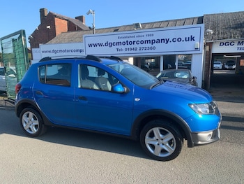 2014 (14) - 1.5 dCi Laureate Euro 5 5dr