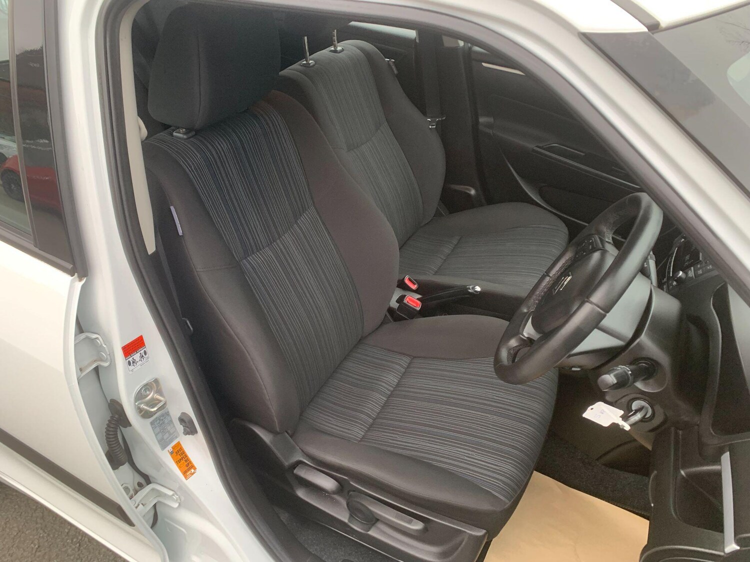 Used Suzuki Swift for sale - 77724118: Photo 11