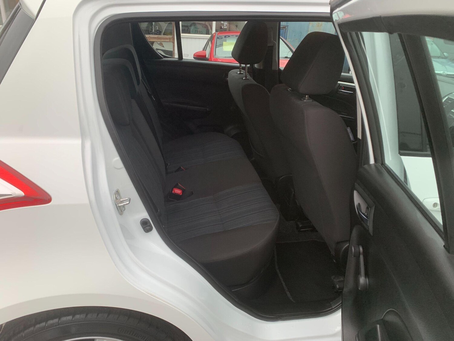 Used Suzuki Swift for sale - 77724118: Photo 15