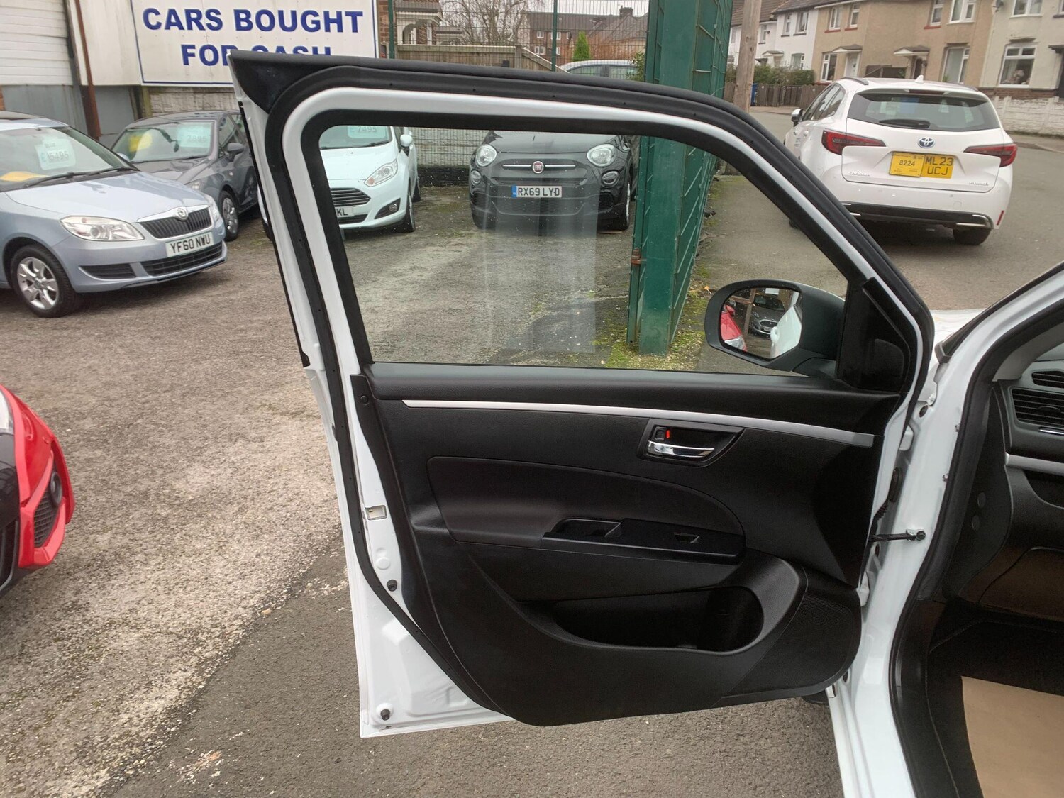 Used Suzuki Swift for sale - 77724118: Photo 28