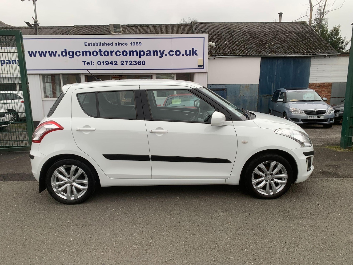 Used Suzuki Swift for sale - 77724118: Photo 4