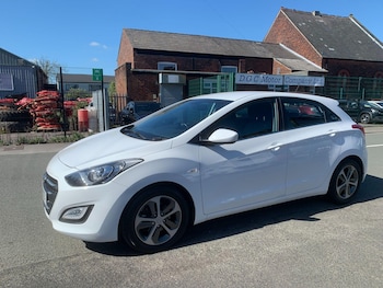 Used Hyundai i30 2015 for sale - 77783841: Photo