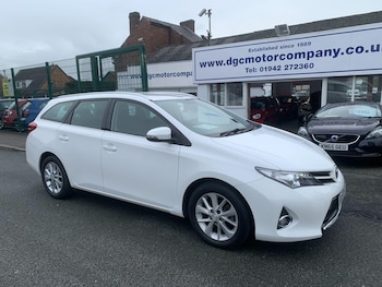 Used Toyota Auris 2015 for sale - 77723257: Photo