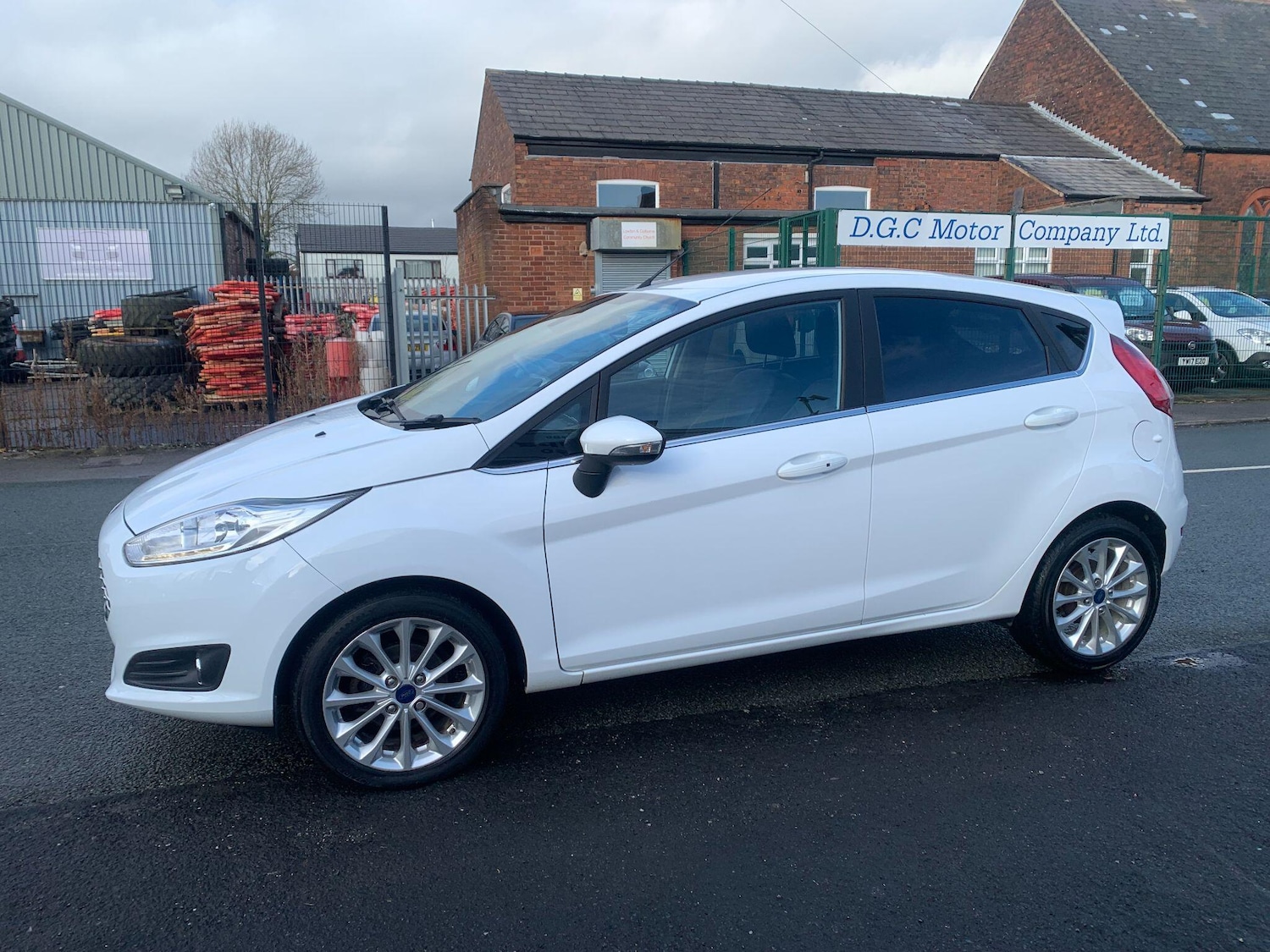 Used Ford Fiesta 2017 for sale - 77723283: Photo 3