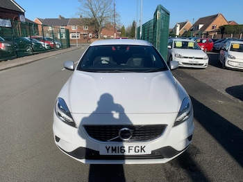 Used Volvo V40 2016 for sale - 77724195: Photo