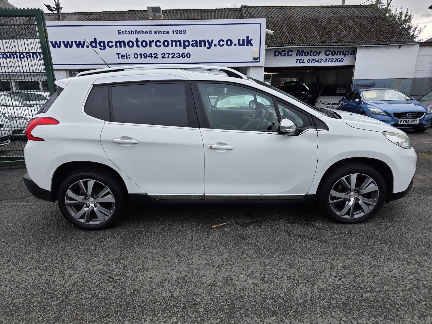 Used Peugeot 2008 for sale - 77724126: Photo 2