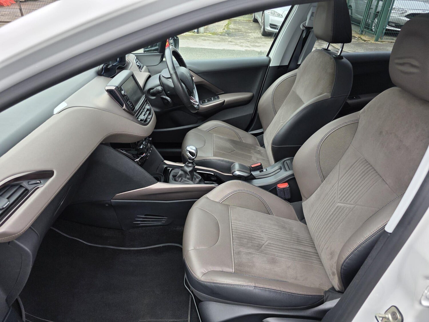 Used Peugeot 2008 for sale - 77724126: Photo 8