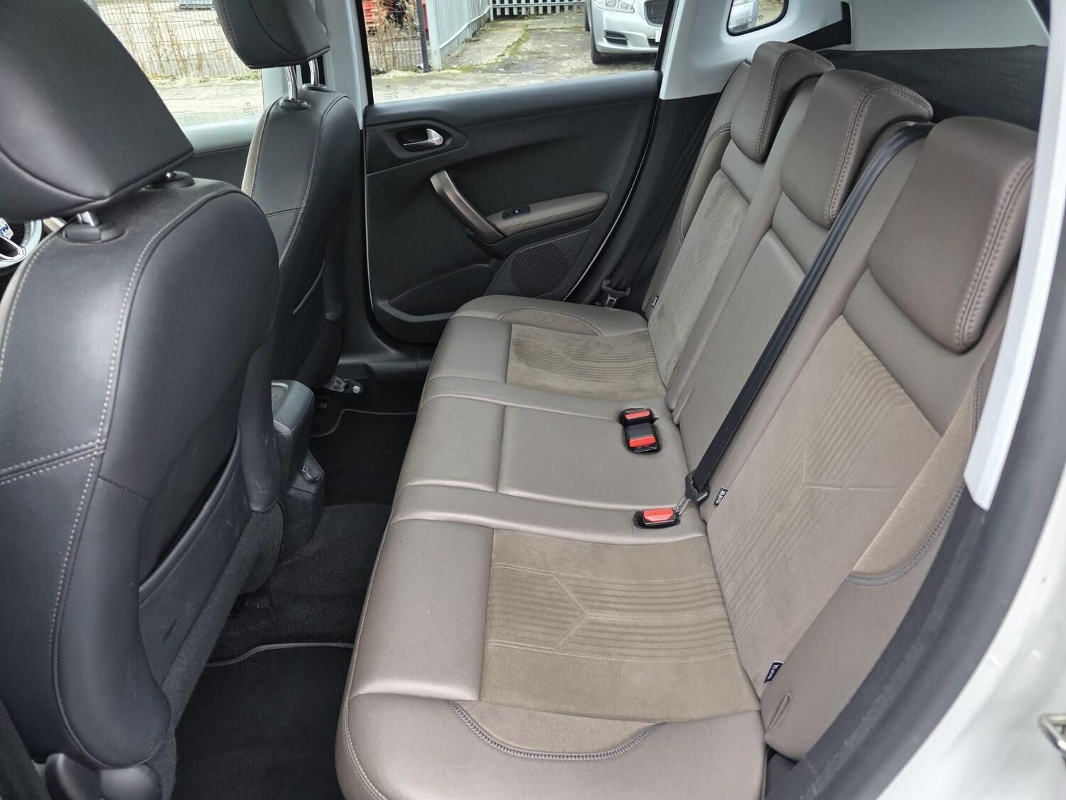 Used Peugeot 2008 for sale - 77724126: Photo 9