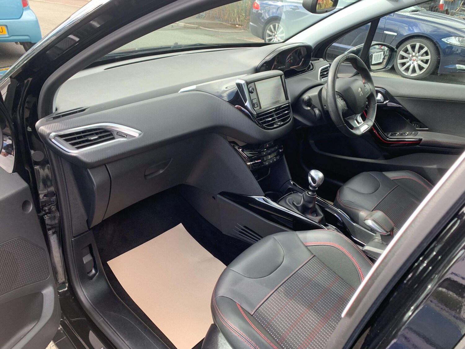 Used Peugeot 2008 for sale - 77722843: Photo 11