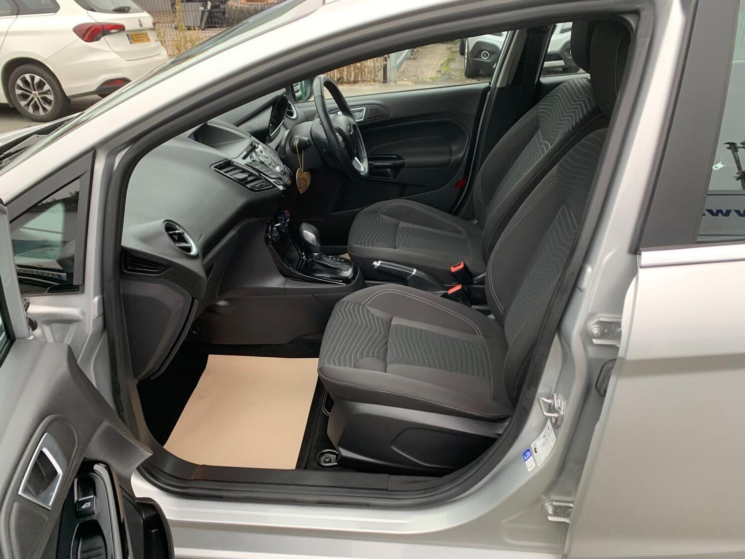 Used Ford Fiesta 2015 for sale - 77723393: Photo 10