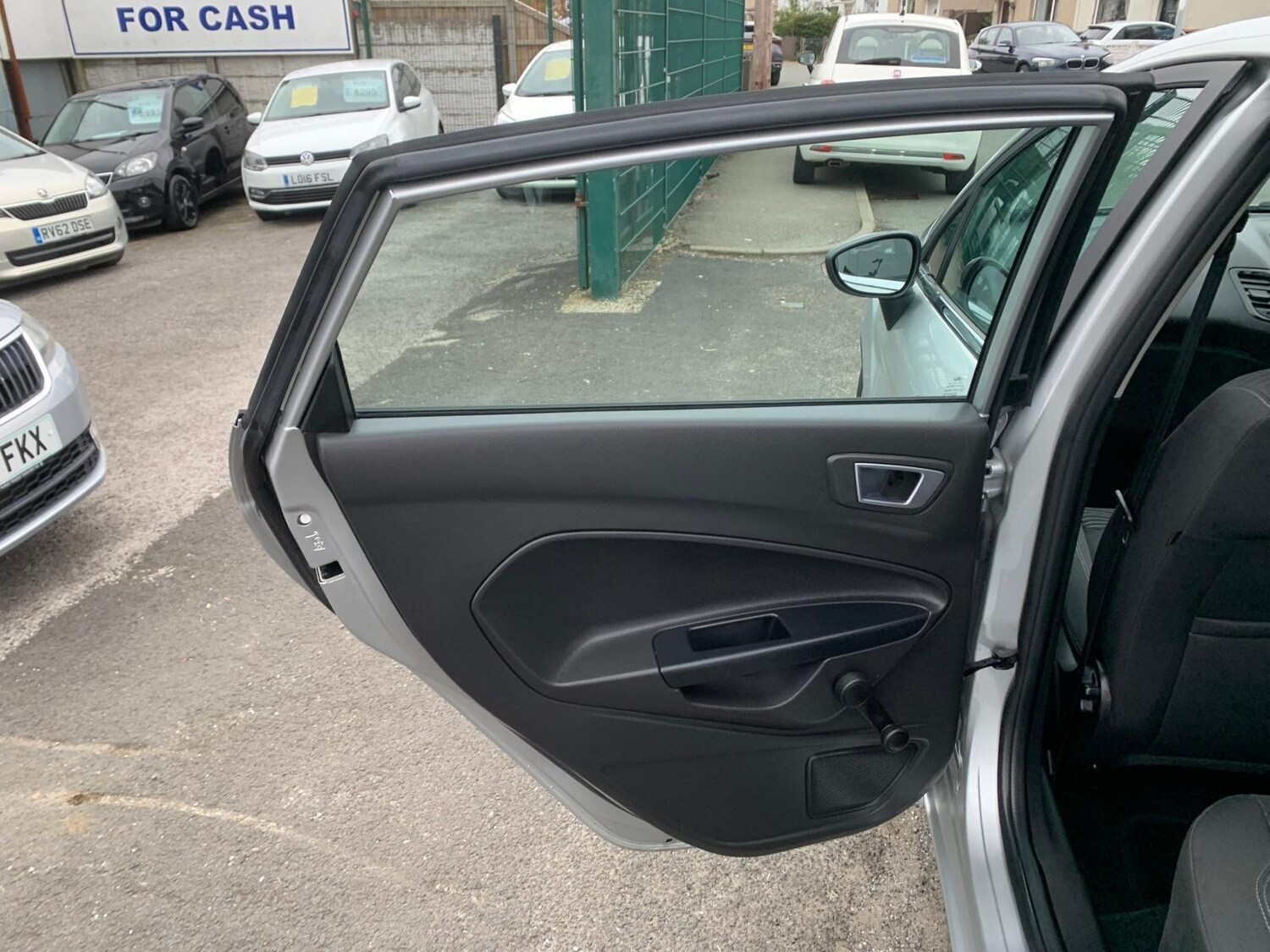 Used Ford Fiesta 2015 for sale - 77723393: Photo 22