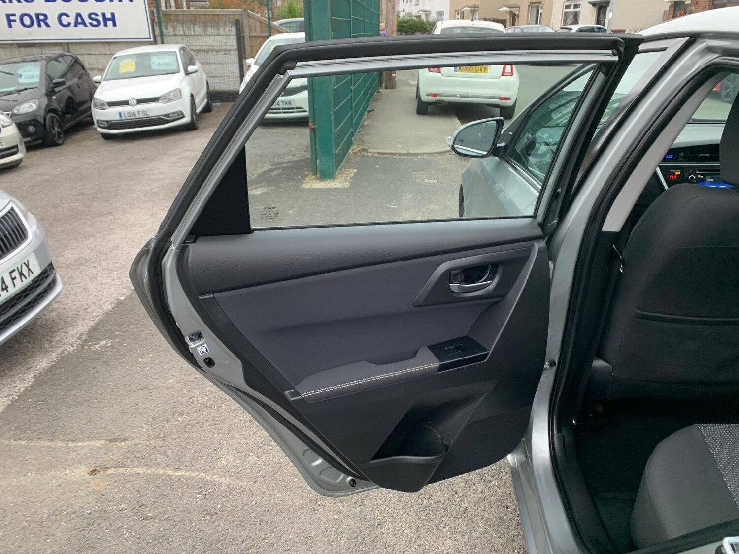 Used Ford Fiesta 2015 for sale - 77723393: Photo 24