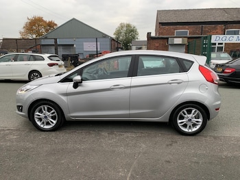 Used Ford Fiesta 2015 for sale - 77723393: Photo
