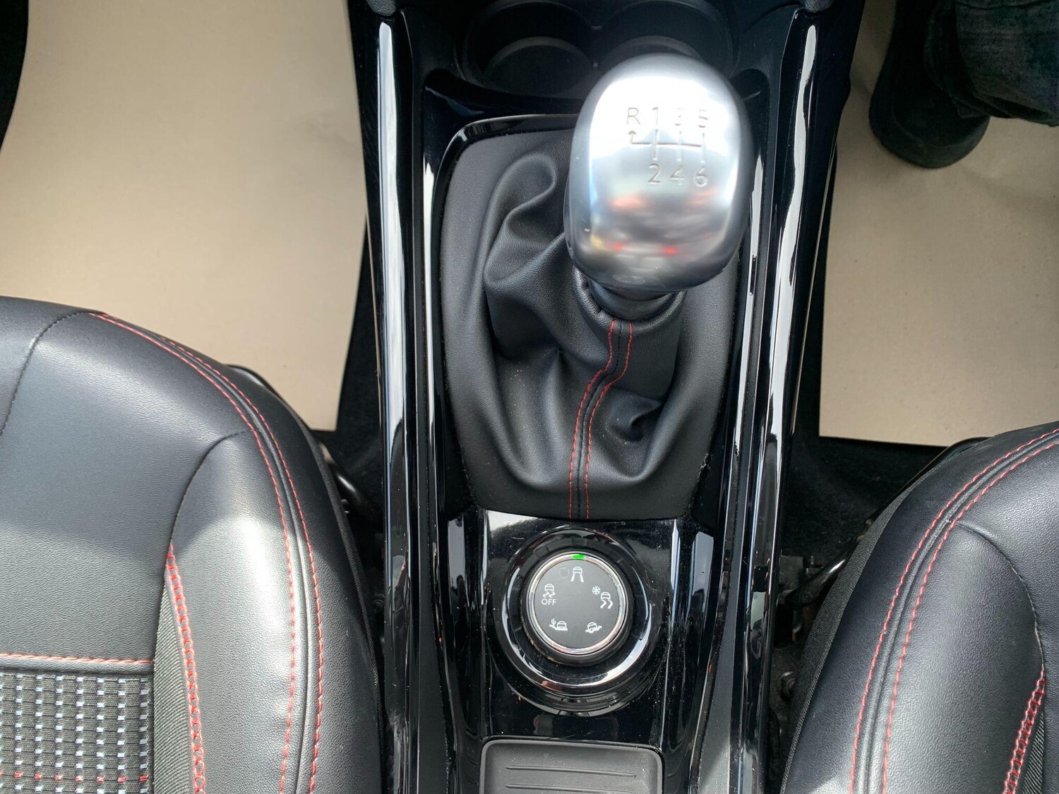 Used Peugeot 2008 2016 for sale - 78170451: Photo 25